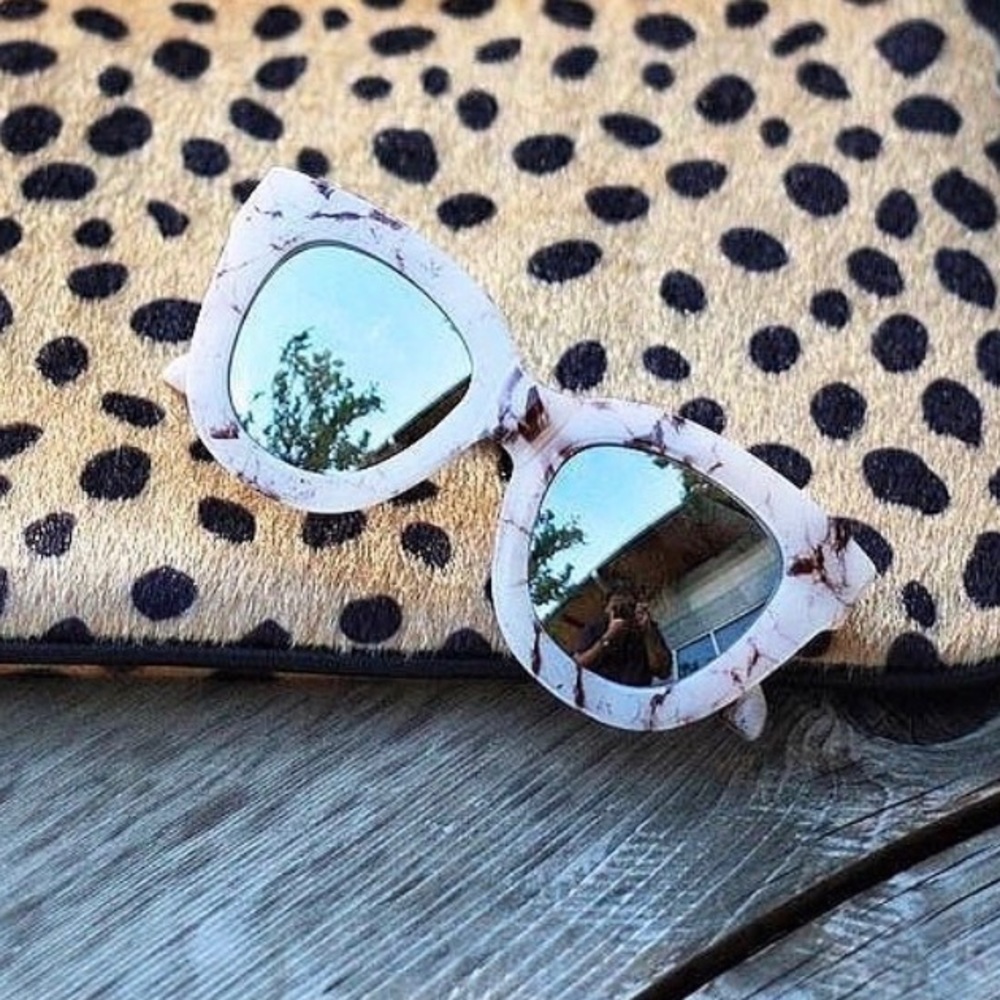 LAST 1 // SUGAR & SPICE Quay Mirror Sunglasses - Picture 4 of 7