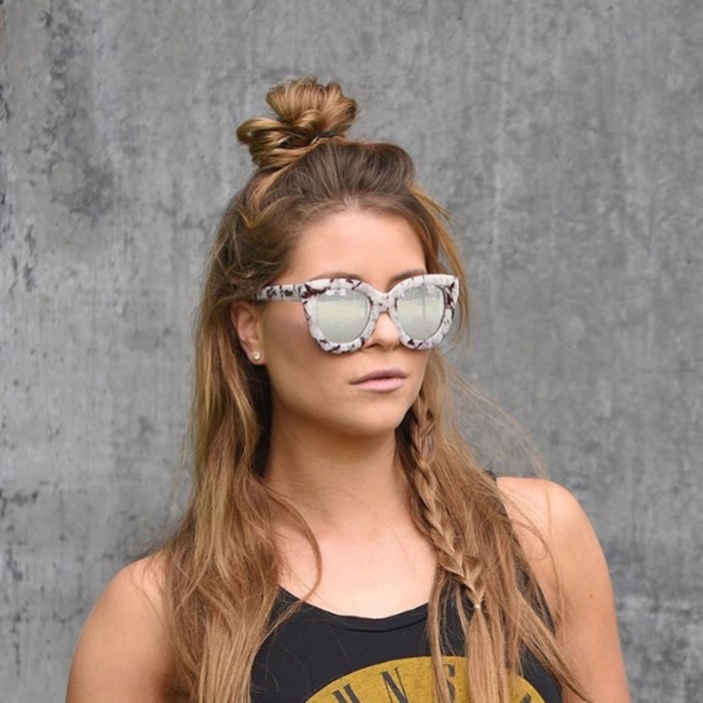 LAST 1 // SUGAR & SPICE Quay Mirror Sunglasses - Picture 6 of 7