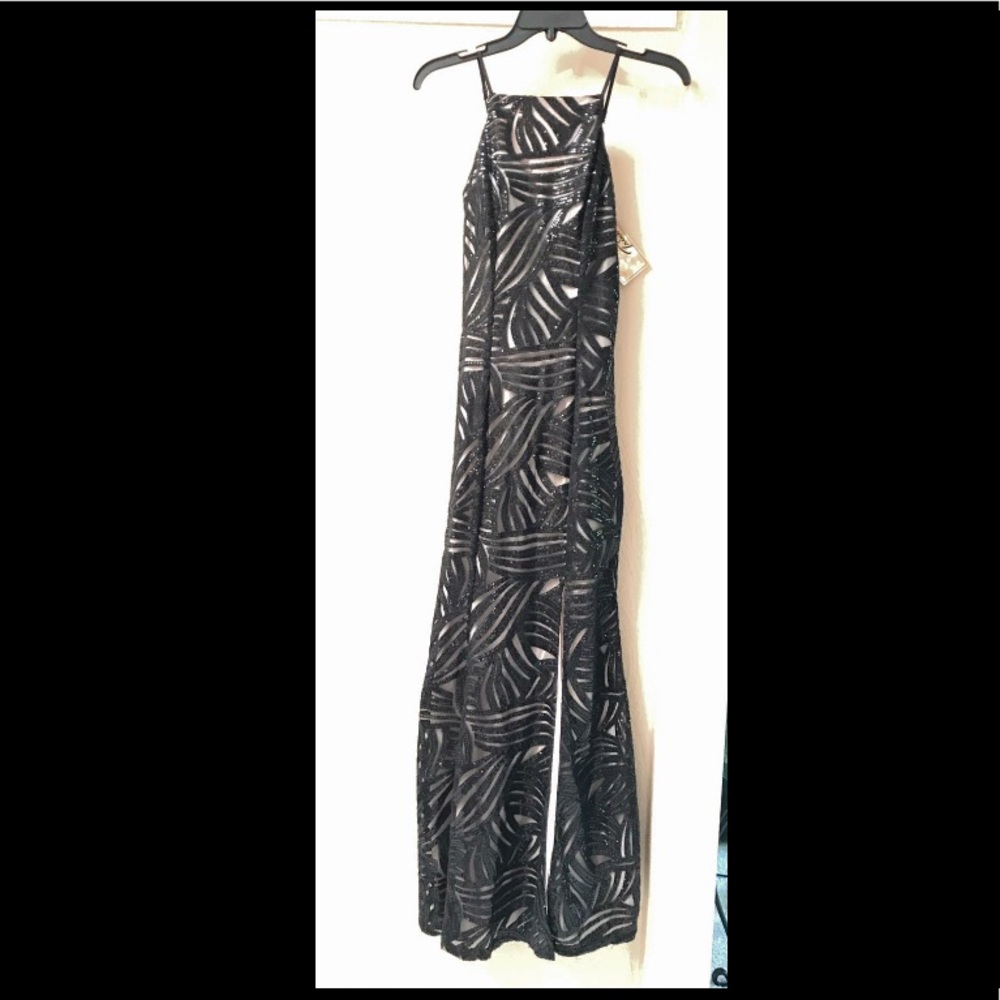 NWT Trixxi beaded black/tan formal gown dress