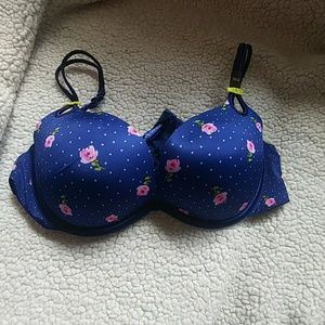 Victoria's Secret convertible push-up bra