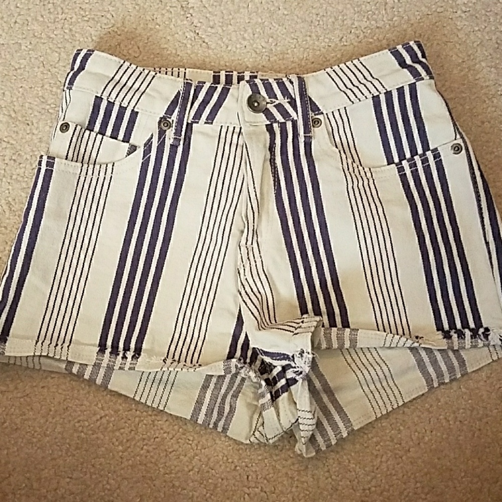 Roxy high waisted shorts