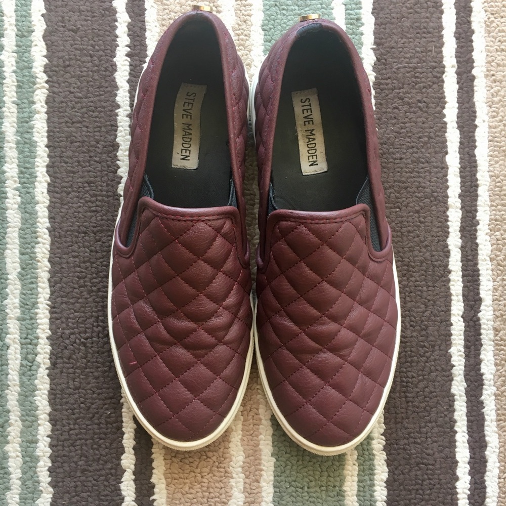 Steve Madden slip on
