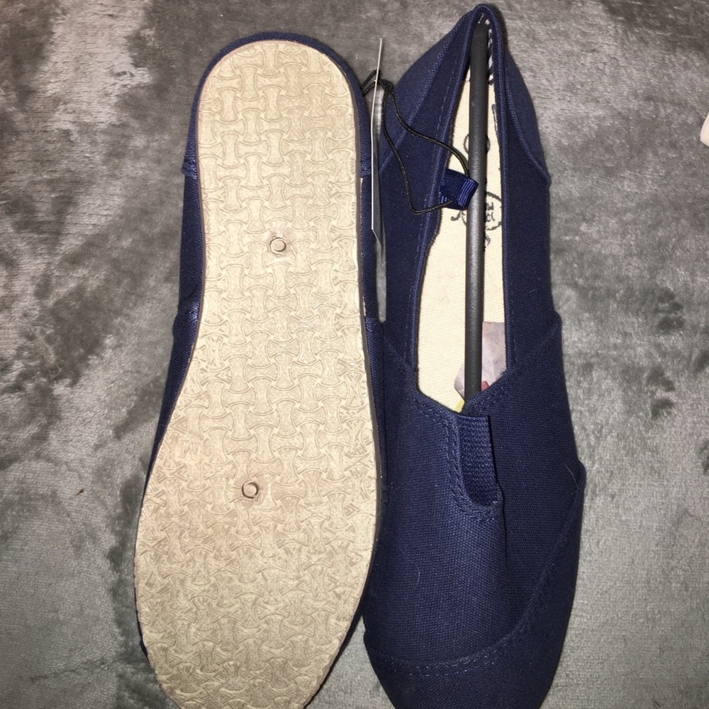 NWT navy boat shoes