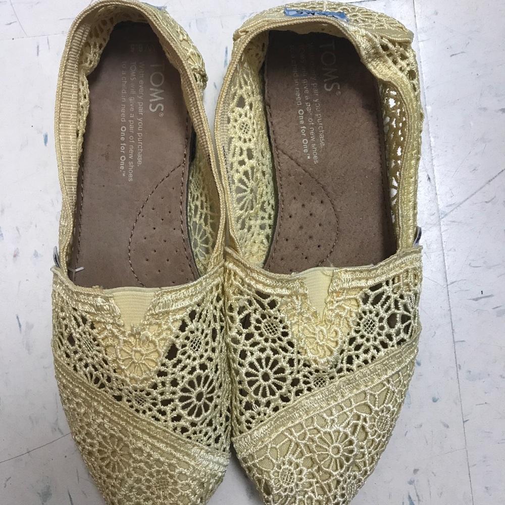 Women Toms