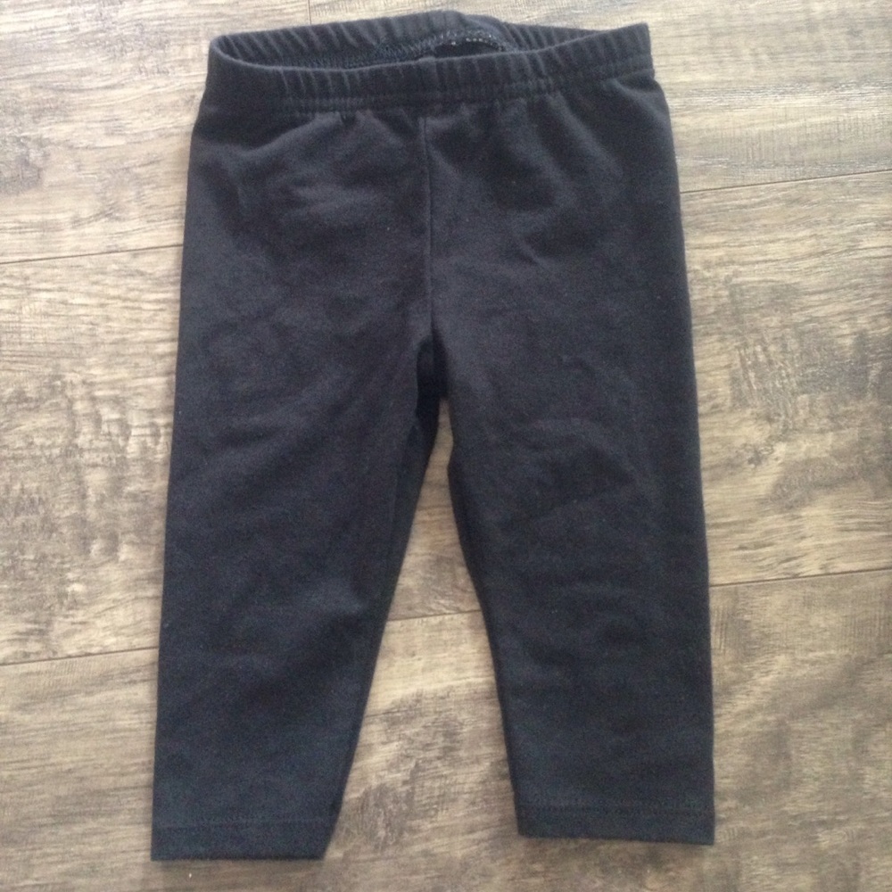 Black leggings
