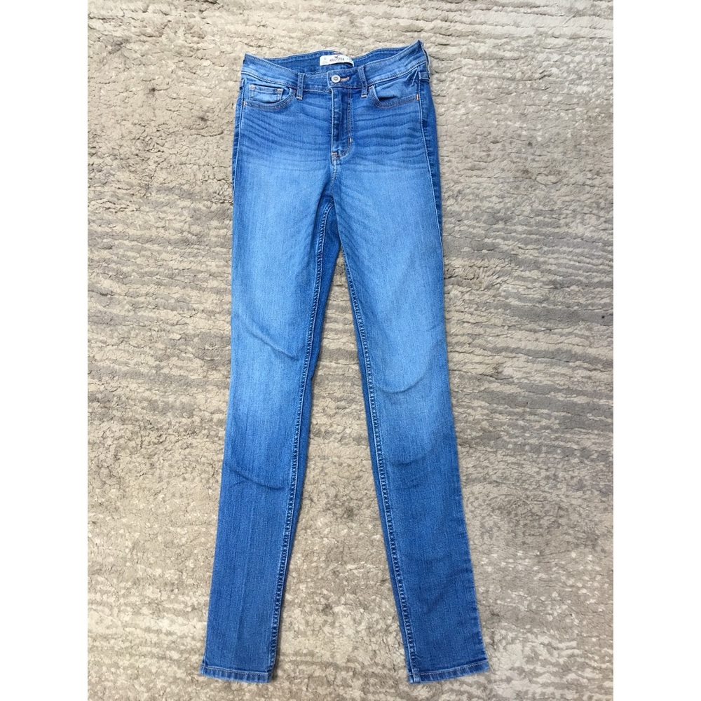 High-waisted Hollister Skinny Jeans
