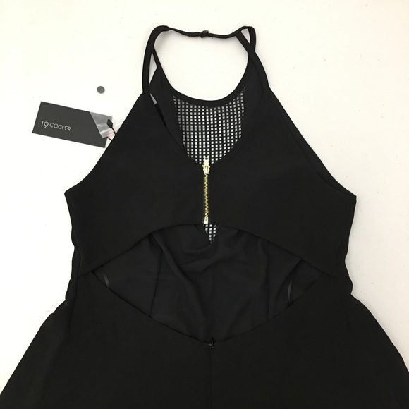 19 COOPER Halter Cut out Dress - Picture 3 of 7