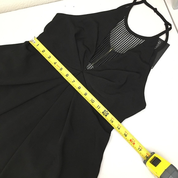 19 COOPER Halter Cut out Dress - Picture 7 of 7