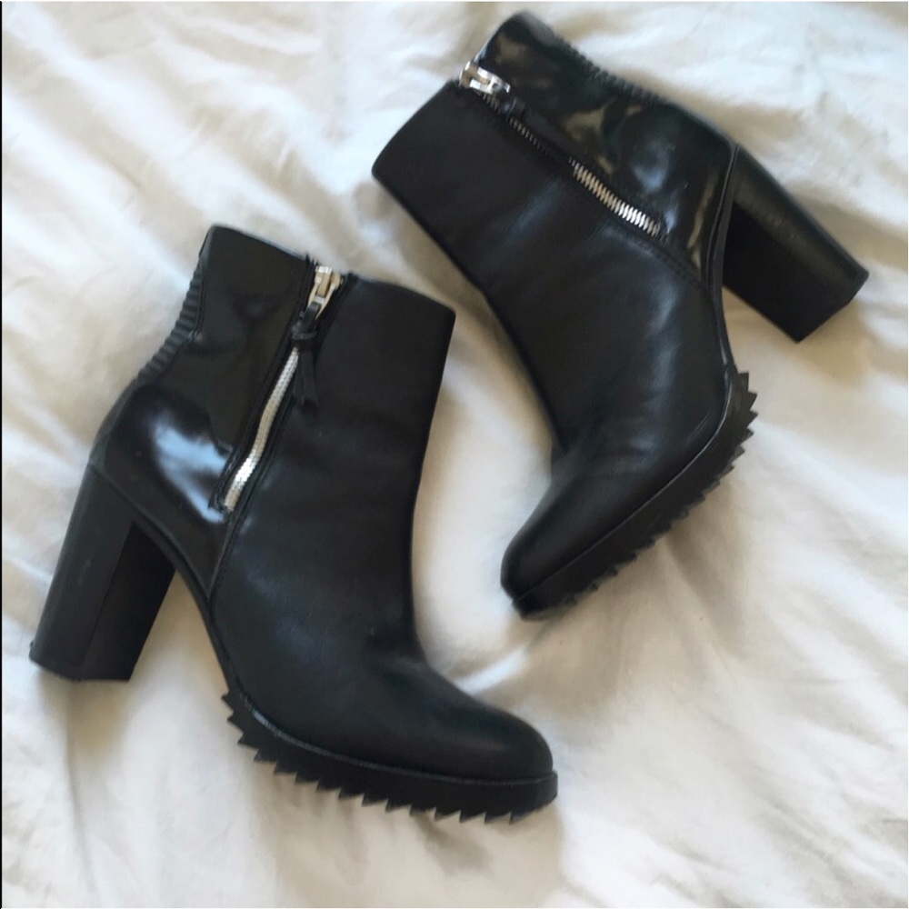 Dolce vita black booties
