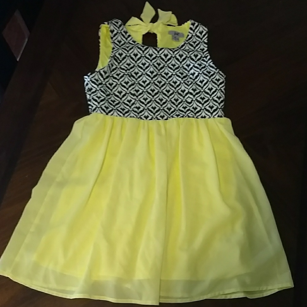 Fabulous summer dress for girls