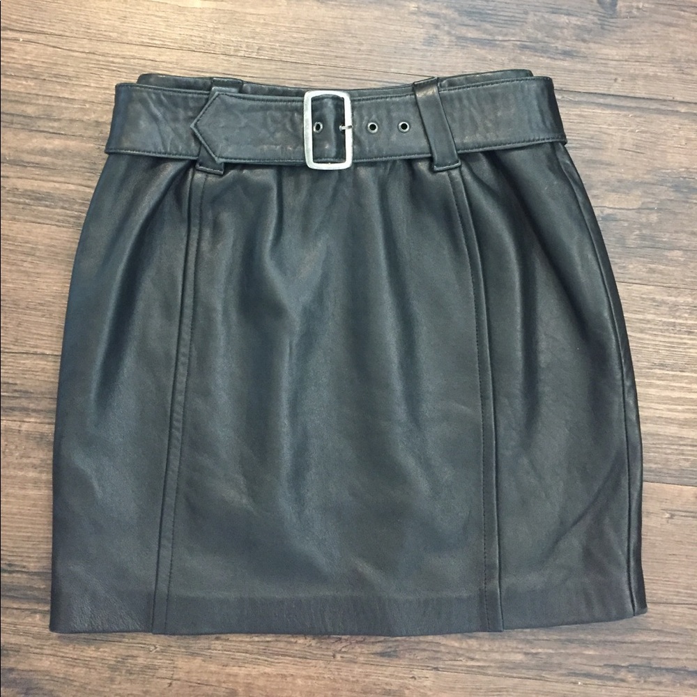 😍 Vintage Lamb Skin leather skirt w/ belt