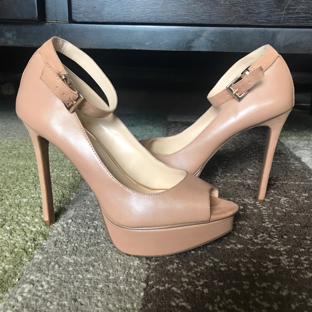 Nude Jessica Simpson Peep toe heels