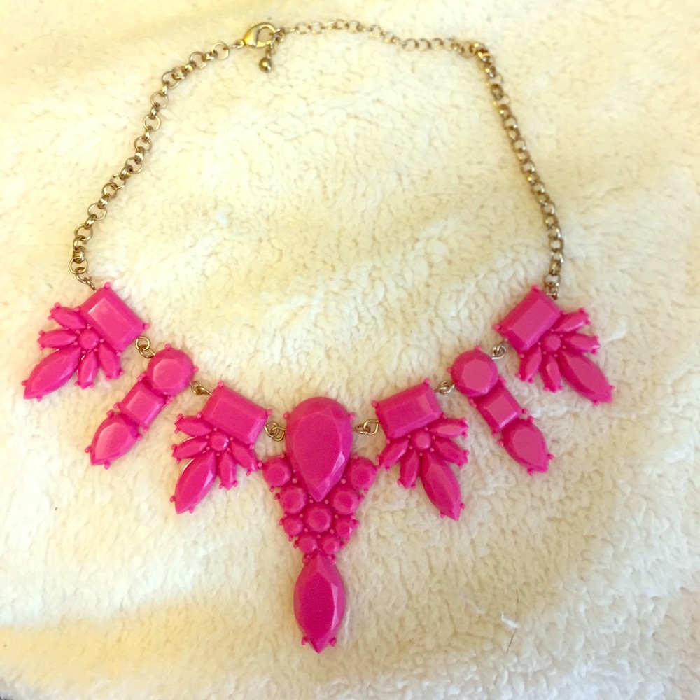 Statement necklace