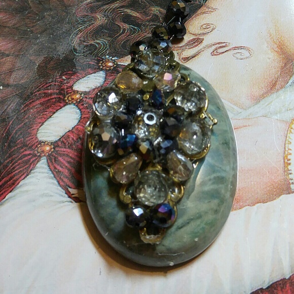 #0050 Artisan Handcrafted Gemstone Pendant - Picture 2 of 3