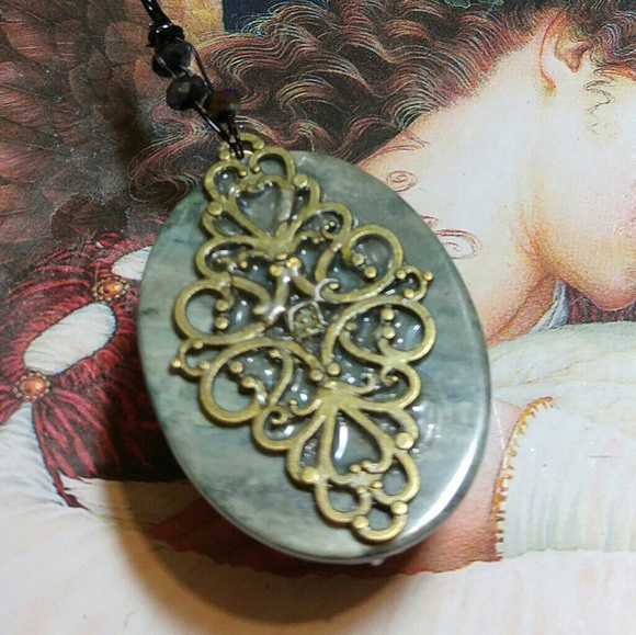 #0050 Artisan Handcrafted Gemstone Pendant - Picture 3 of 3