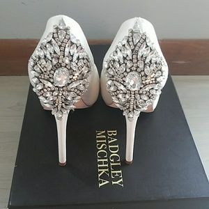 Badgley mischka kiara wedding shoes
