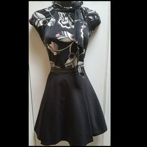 Alice & Olivia pleaded skirt