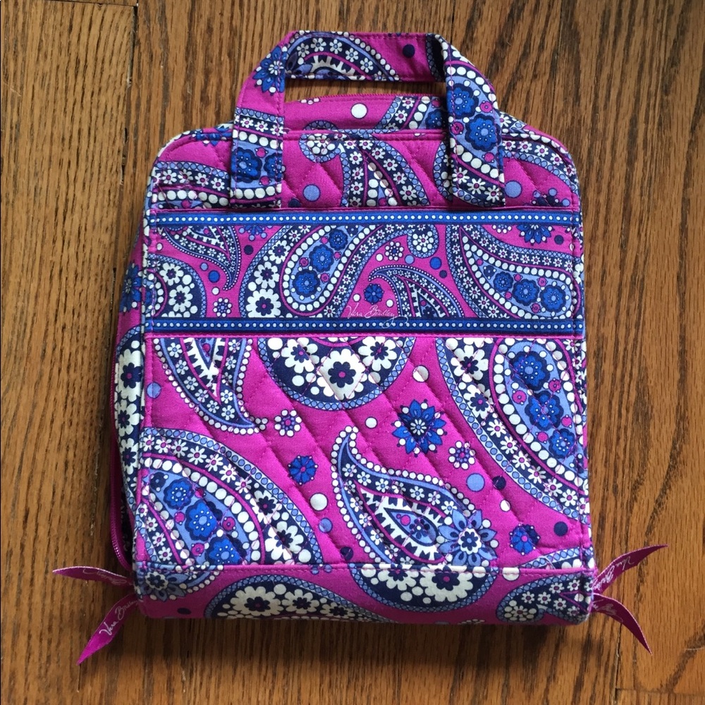 Vera Bradley Retired Boysenberry Tech Organizer