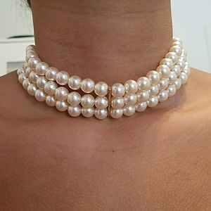 Pearl necklace