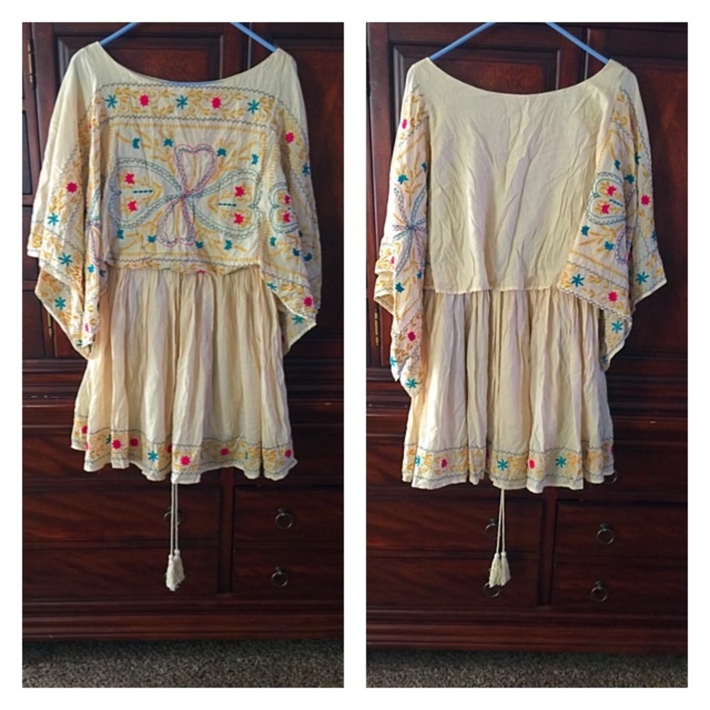HP 8/8!🔥Fun flowy wanderlust dress - Picture 1 of 7