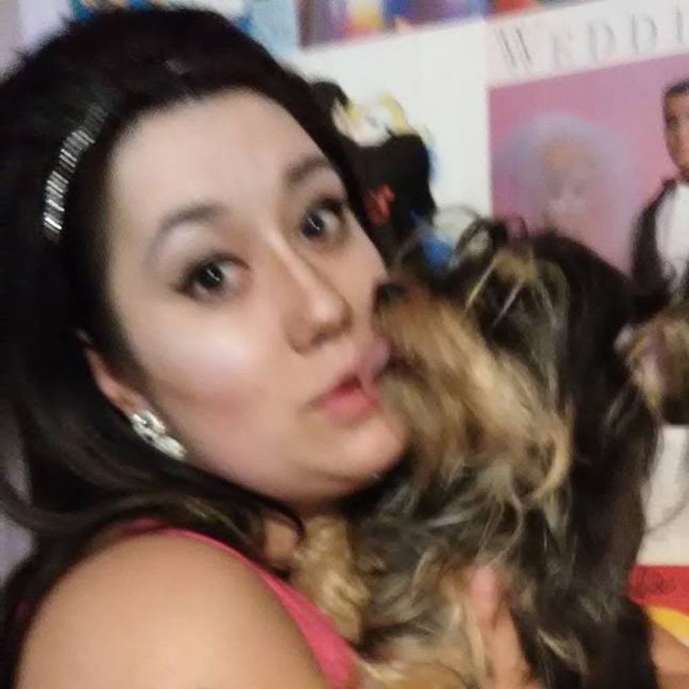 Meet your Posher, Laura