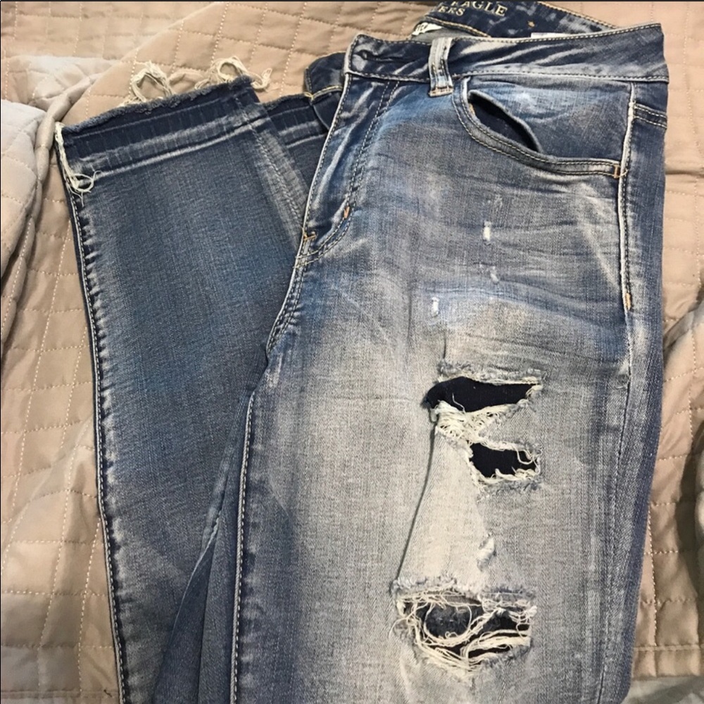 Cropped ripped and patch jean 👖