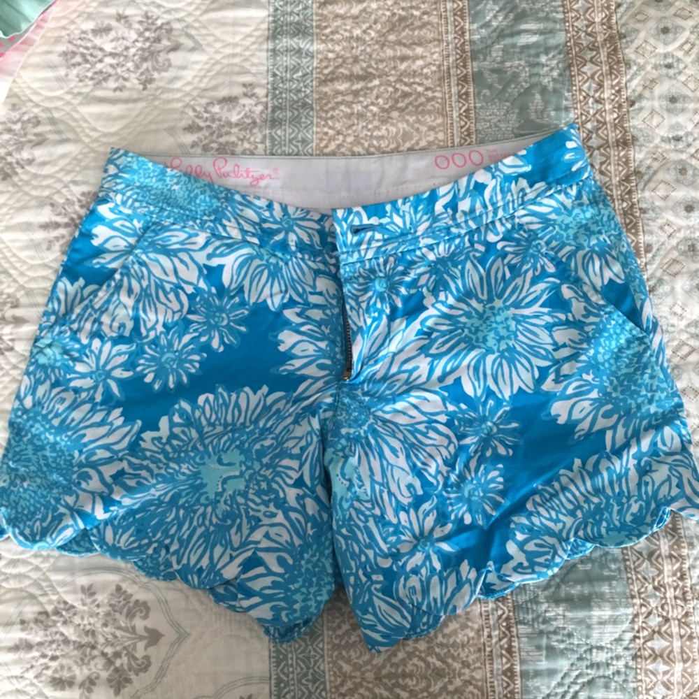 Lilly Pulitzer Buttercup Scalloped Shorts