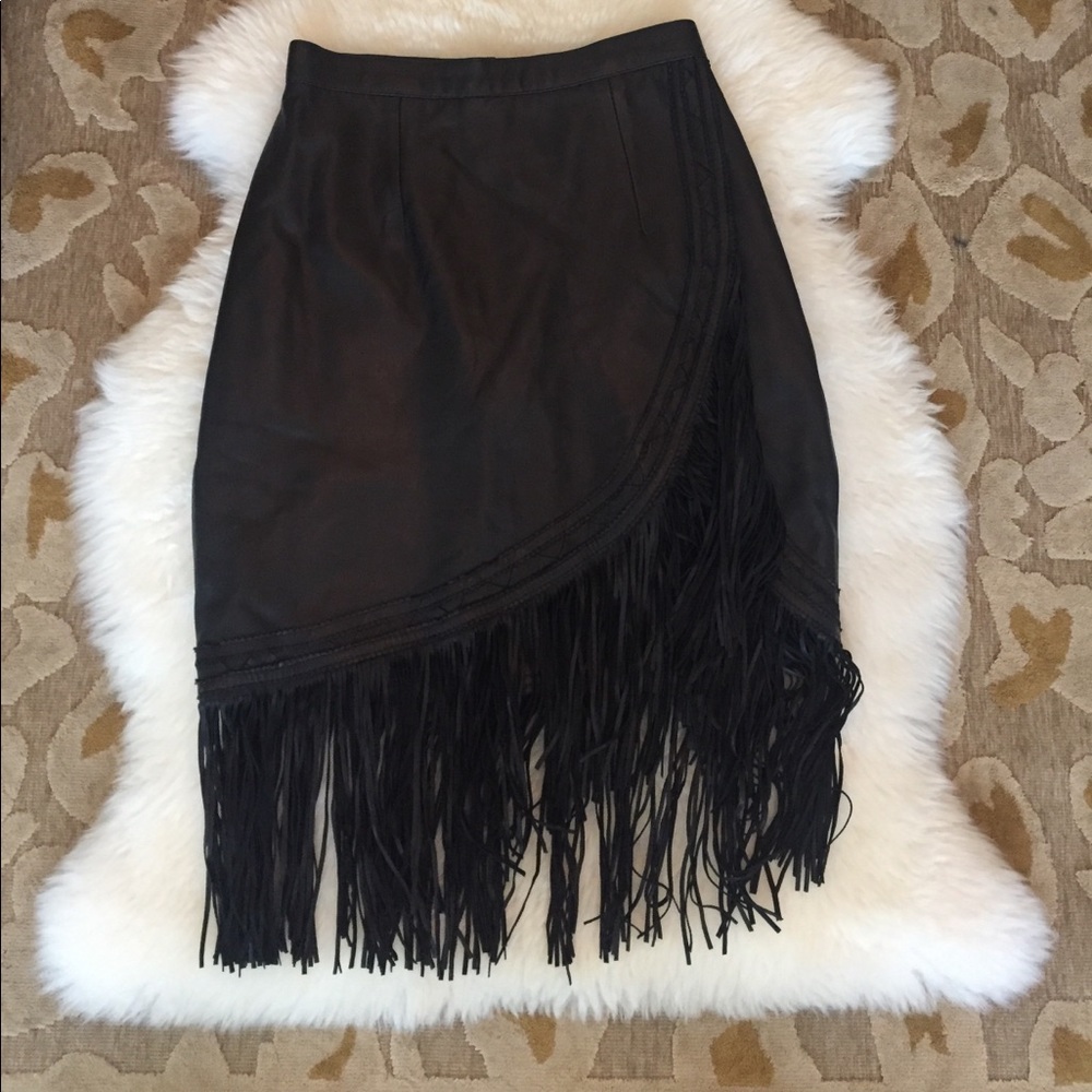 Leather + Fringe vintage western leather skirt🔥🌵