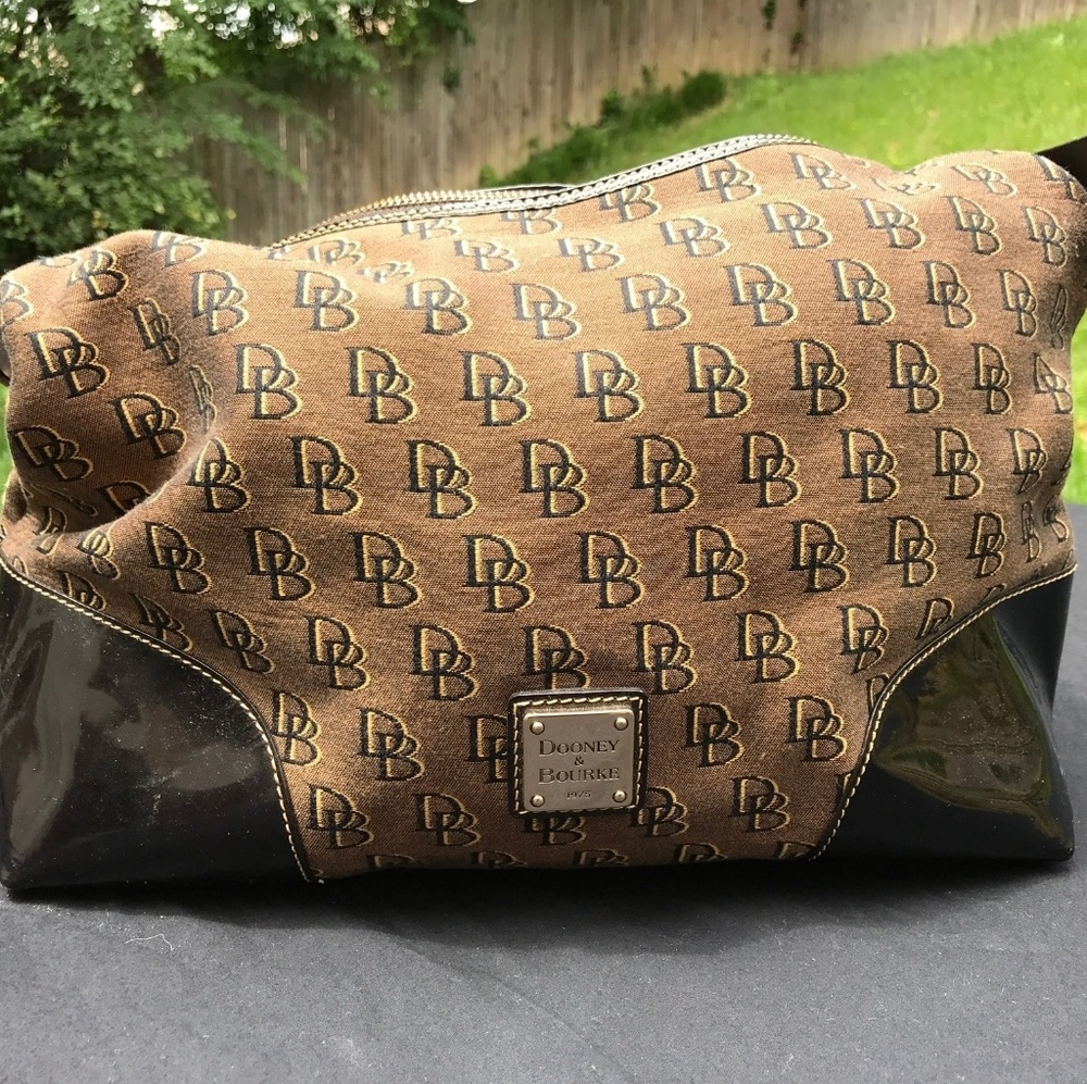 Dooney & Bourke Signature Purse