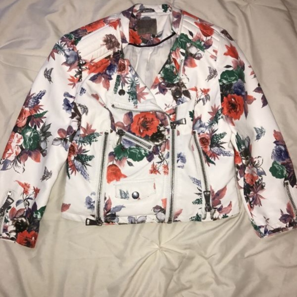 Guess Floral Jacket - Picture 2 of 3