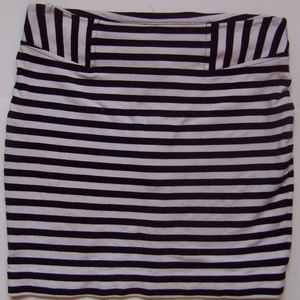 Striped mini skirt