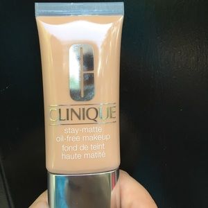 Never used Clinique Stay-Matte Liquid Foundation