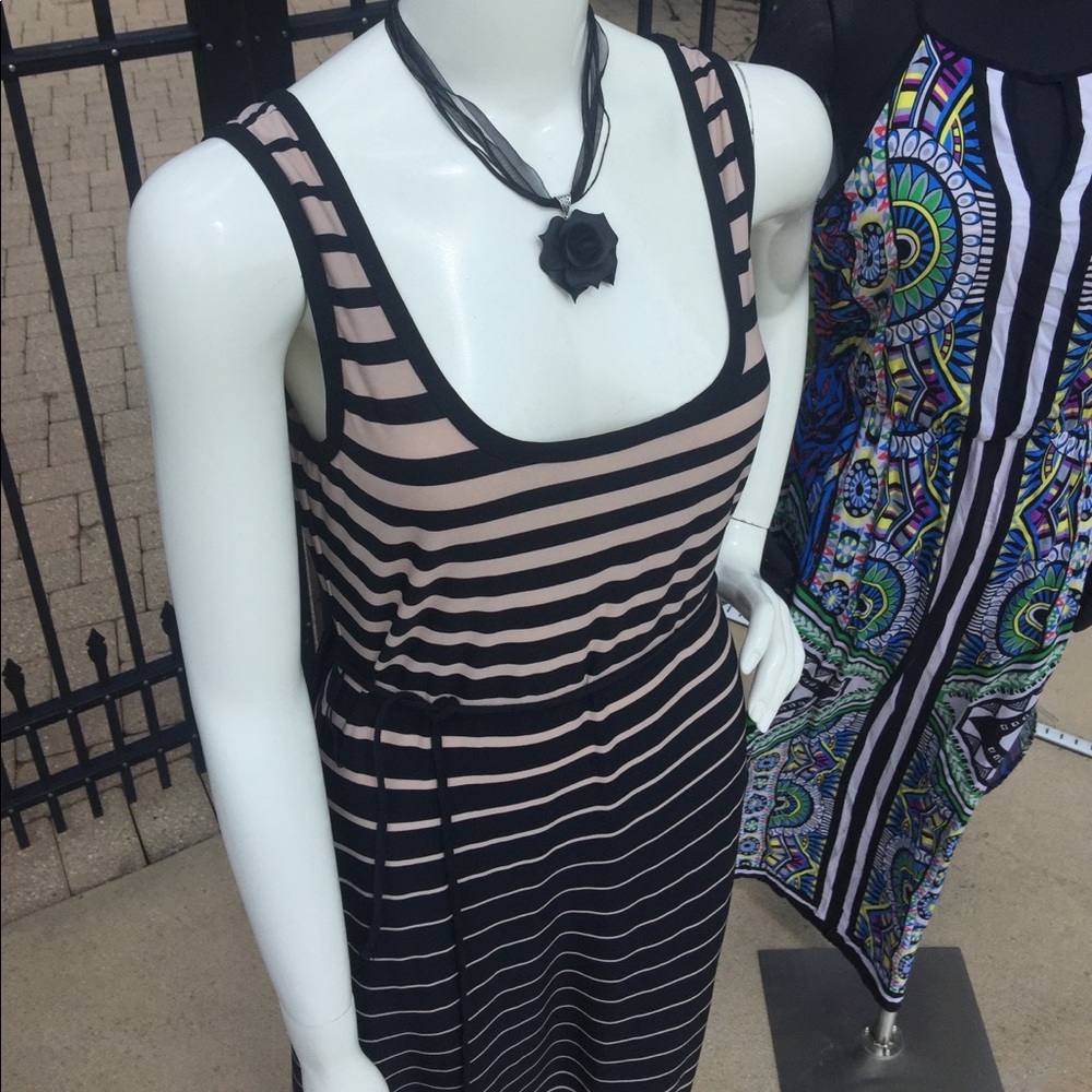 Elegant stretchy striped sleeveless maxi dress 10 - Picture 3 of 7