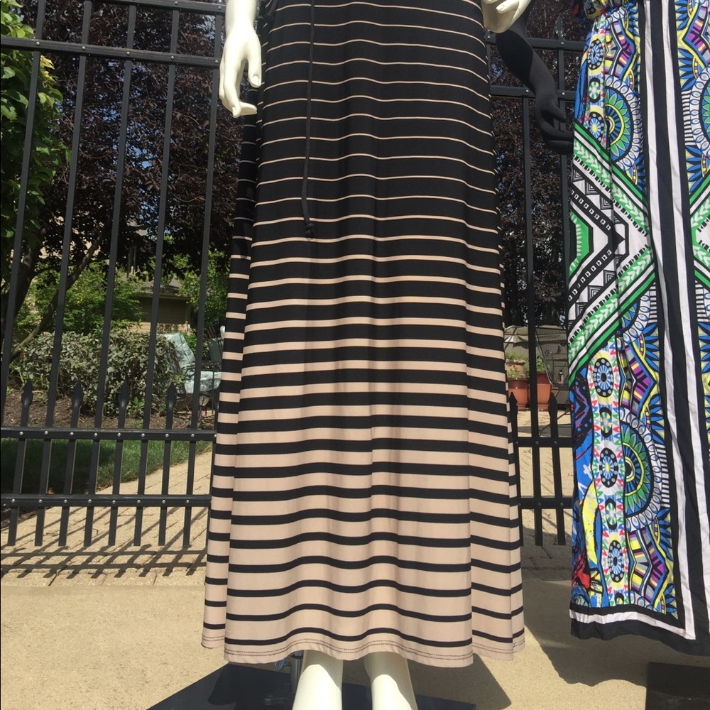 Elegant stretchy striped sleeveless maxi dress 10 - Picture 4 of 7