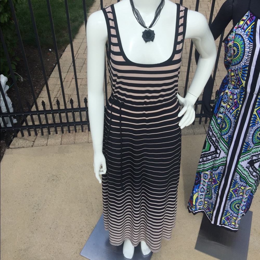 Elegant stretchy striped sleeveless maxi dress 10 - Picture 5 of 7
