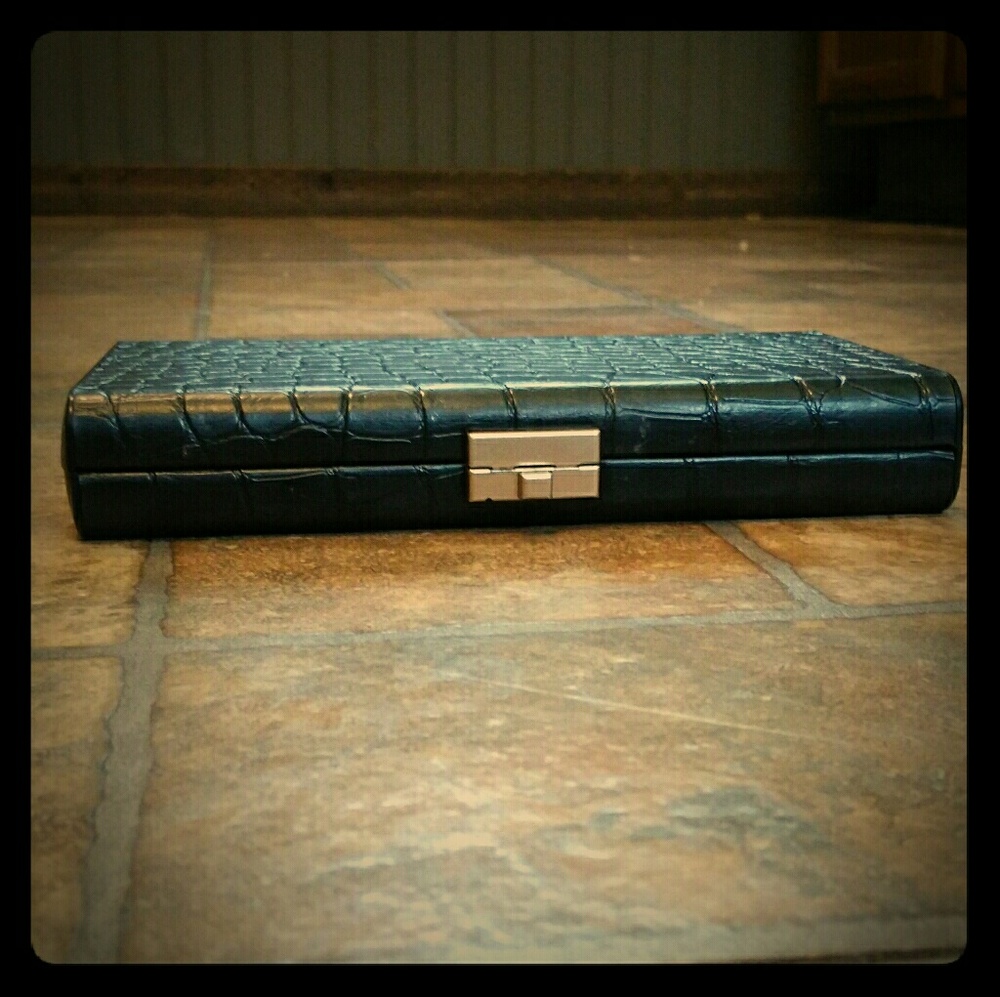 💅faux skin black Makeup brush Clutch Travel Case