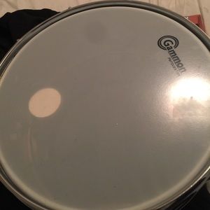 I'm selling my old snare drum for 80$