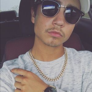 Meet your Posher, Scott