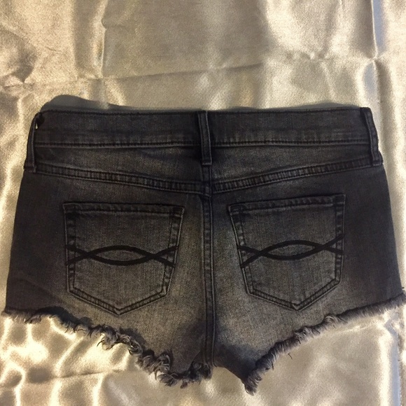 CCO Abercrombie & Fitch Festival Shortie Frayed - Picture 4 of 6