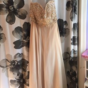 gold, sequined Prom Dress, size 16