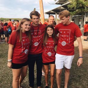 Meet your Posher, Christen