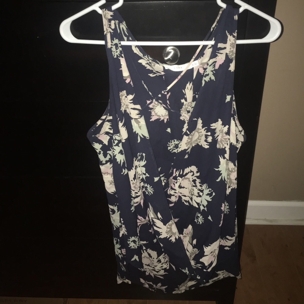 Floral, criss cross blouse