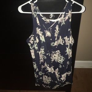 Floral, criss cross blouse