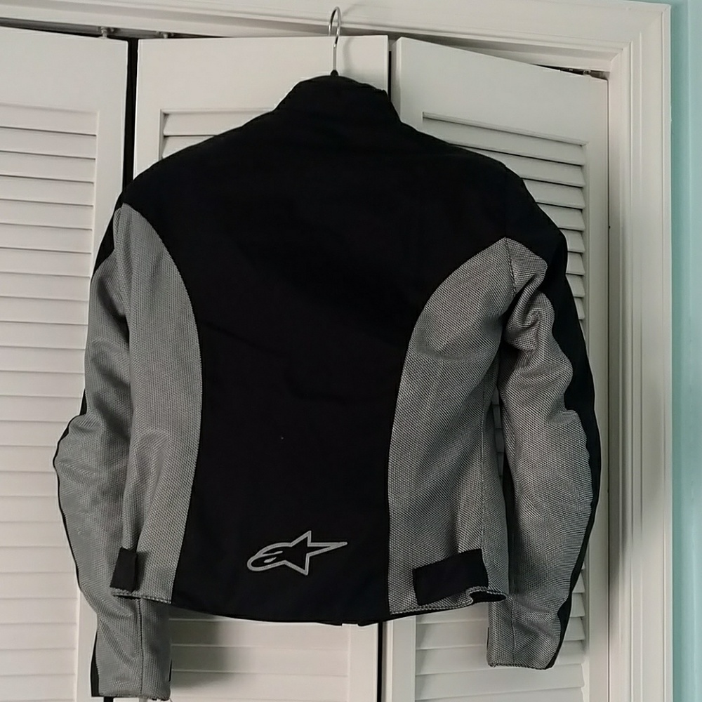 Motorcycle jacket - Picture 2 of 4
