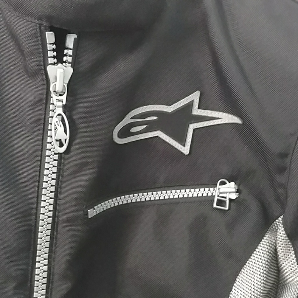 Motorcycle jacket - Picture 3 of 4