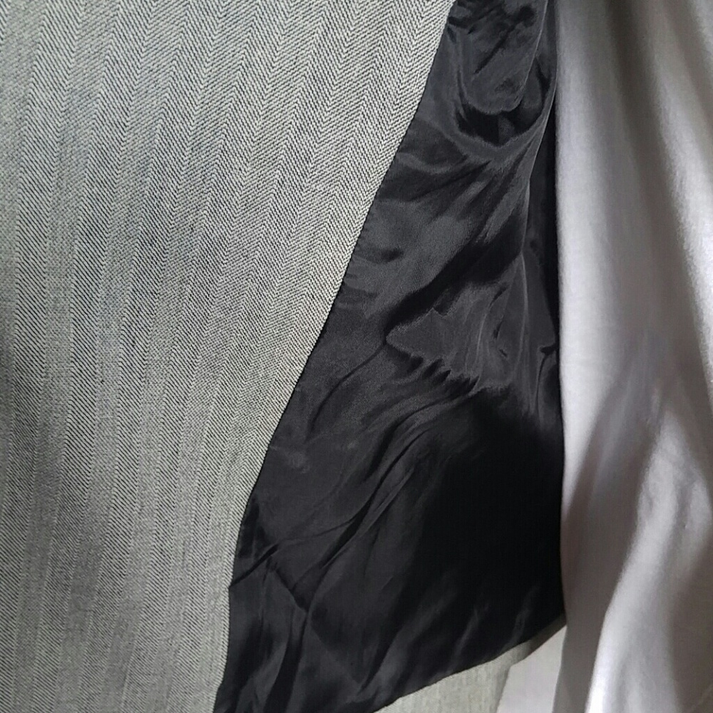 Blazer - Picture 4 of 6