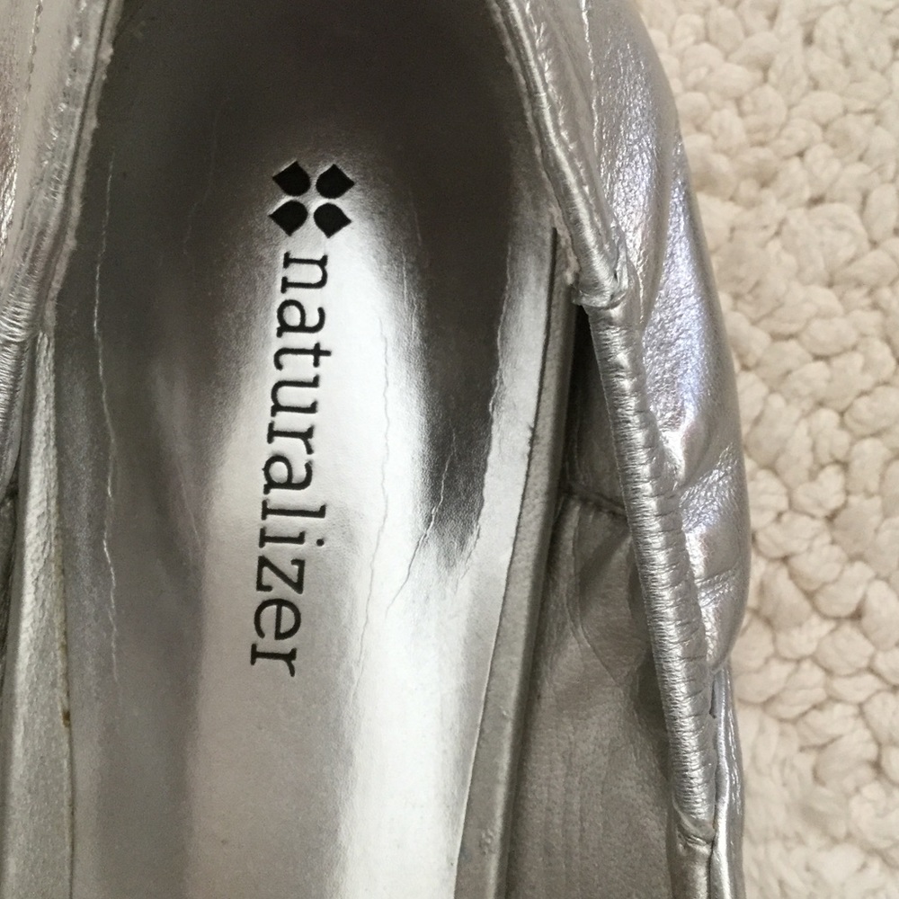 Naturalizer - Picture 2 of 4