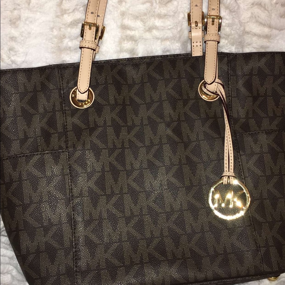 Gently used Michael Kors purse.