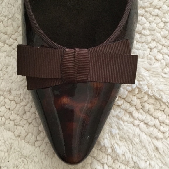 Stuart Weitzman - Picture 3 of 4