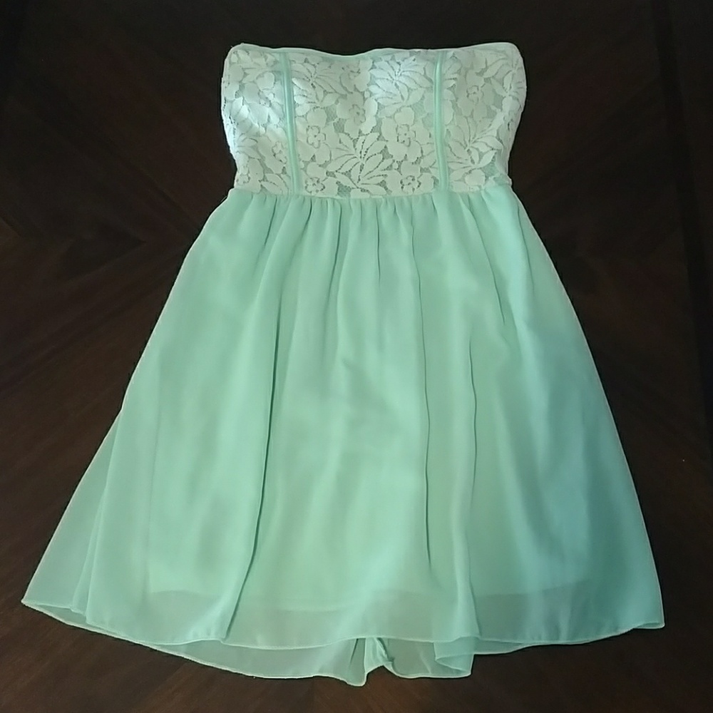 Cute flowy summer dress